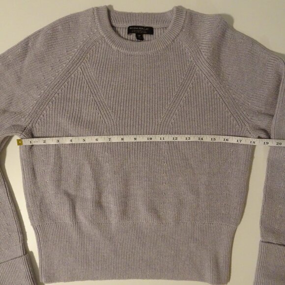 Banana Republic 100% Merino Wool Ribbed Sweater | Small | Heathered Grey - Picture 10 of 16